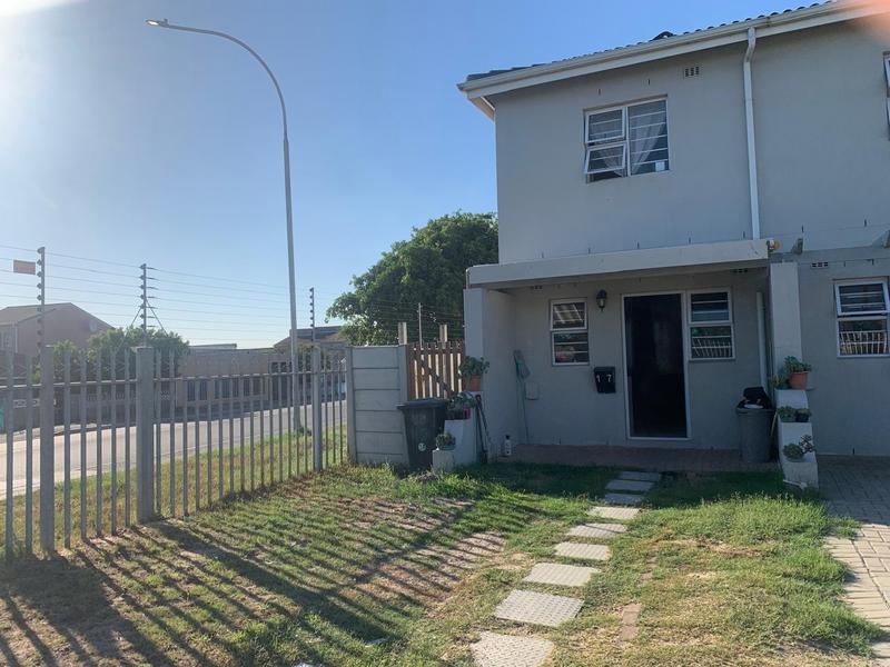 2 Bedroom Property for Sale in Silversands Western Cape